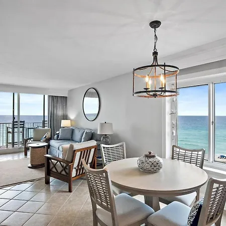 Destin On The Gulf 707 Is A 2 Bed 2 Bath Beachfront Condo